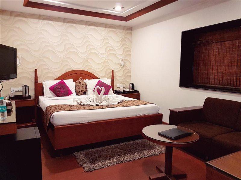 Hotel Punjab Palace Raipur  Exterior photo