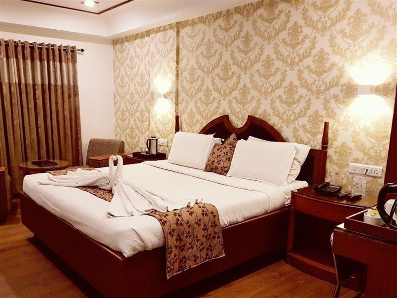 Hotel Punjab Palace Raipur  Exterior photo