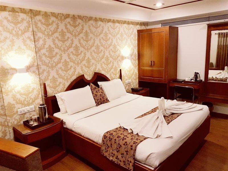 Hotel Punjab Palace Raipur  Exterior photo