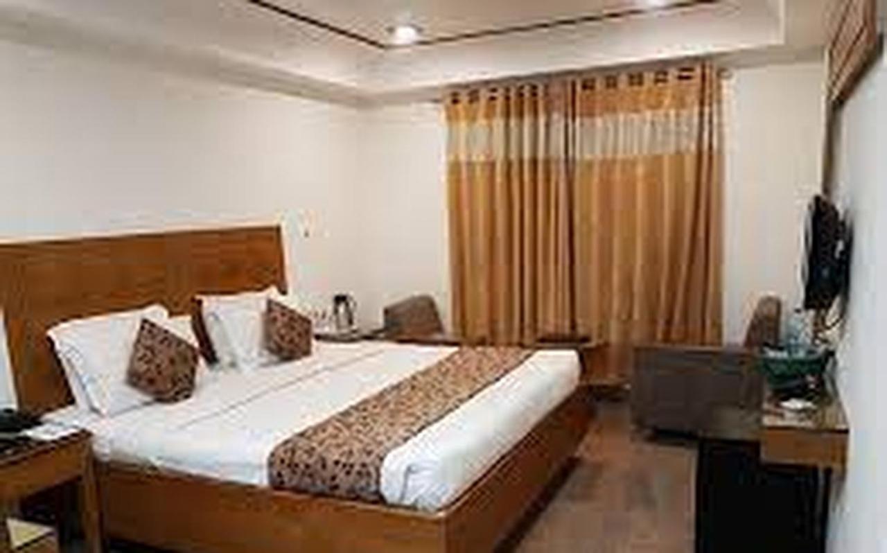 Hotel Punjab Palace Raipur  Exterior photo