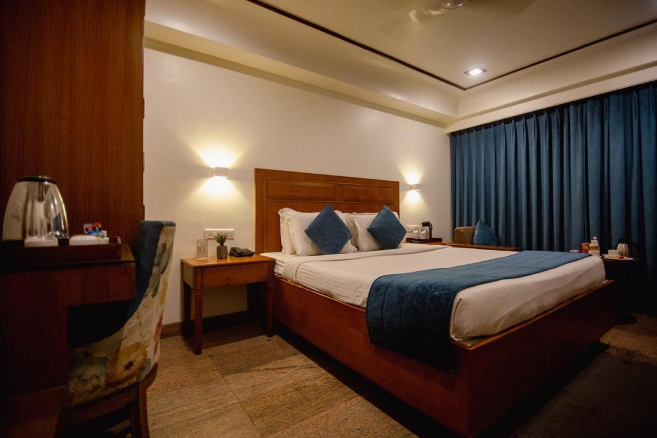 Hotel Punjab Palace Raipur  Exterior photo